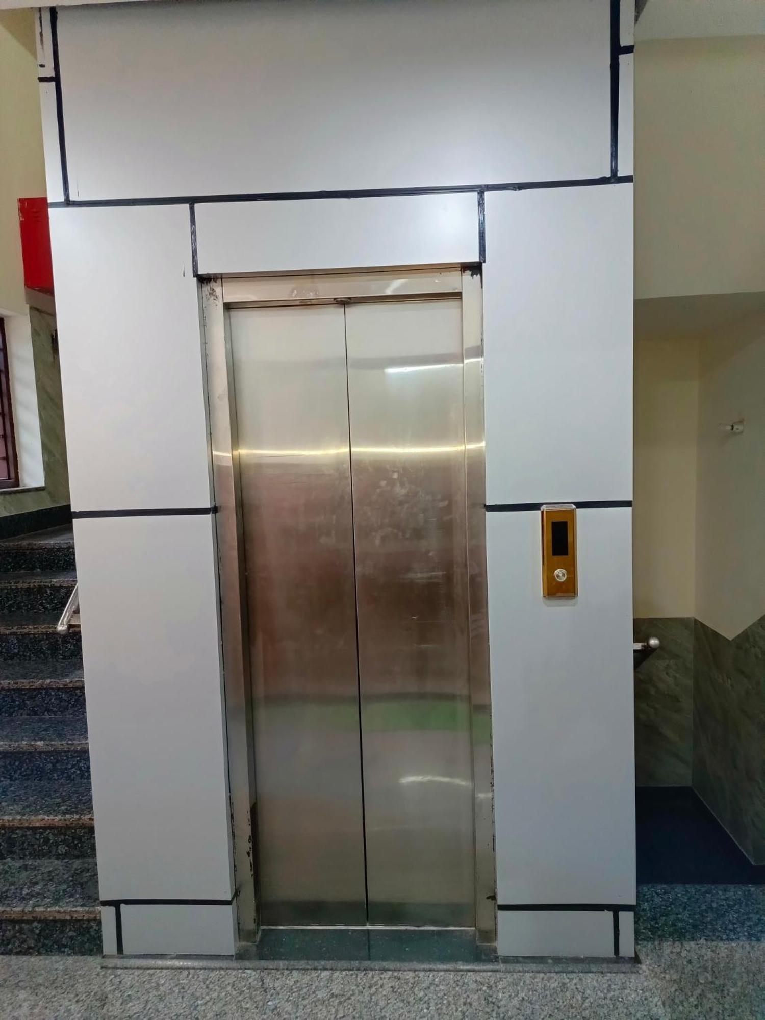 Hotel Shri Girraj Residency Mathura Exteriér fotografie