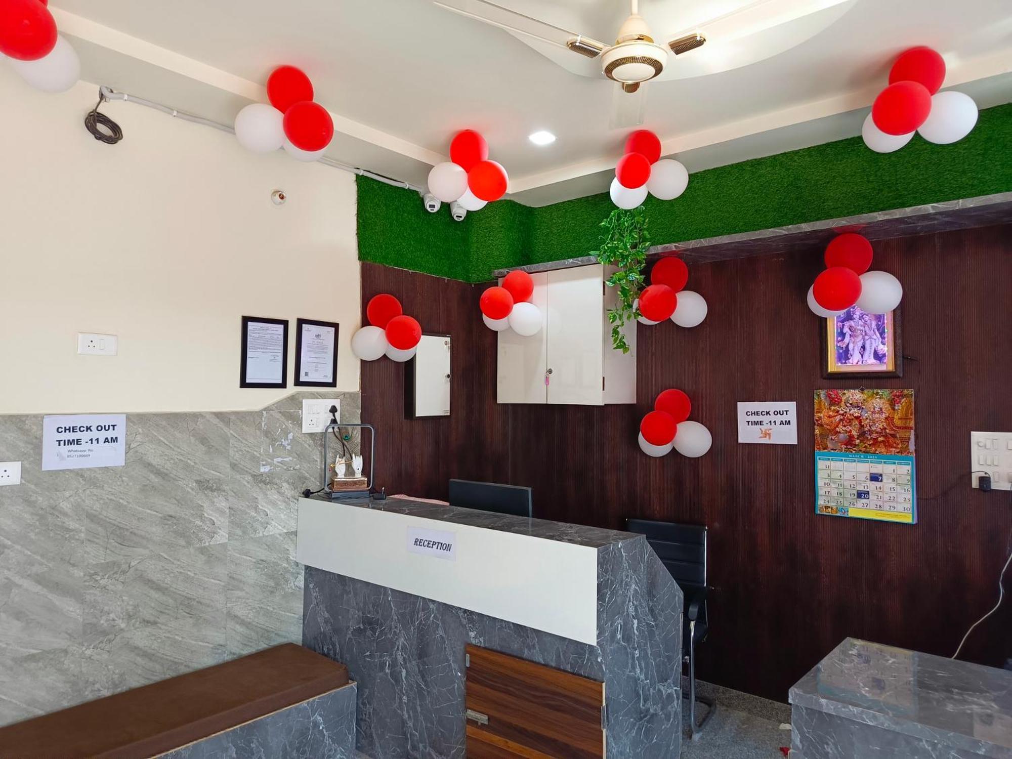 Hotel Shri Girraj Residency Mathura Exteriér fotografie