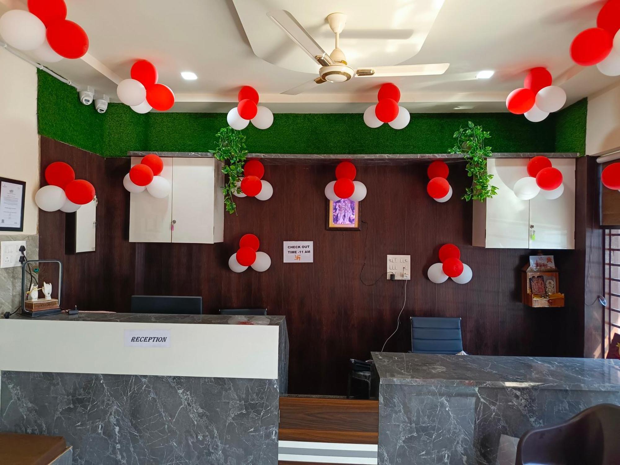 Hotel Shri Girraj Residency Mathura Exteriér fotografie